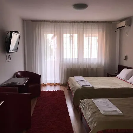 Aparthotel Tri 