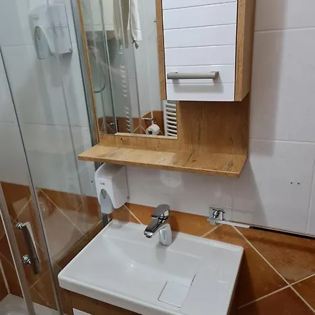 Tri 