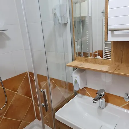 Aparthotel Tri 
