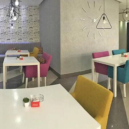 Aparthotel Tri 