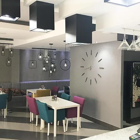 Aparthotel Tri 