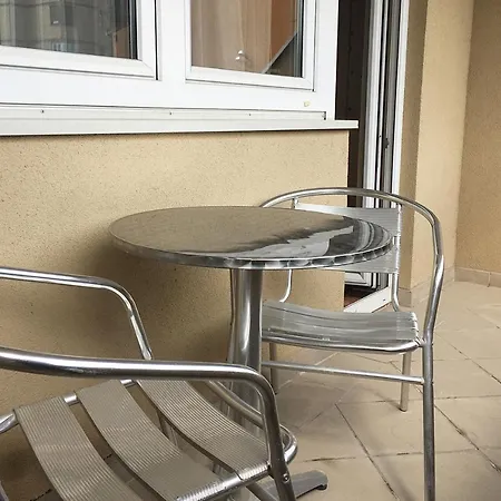 Aparthotel Tri 